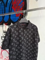 T-SHIRT POLO LV BLACK - Image 2